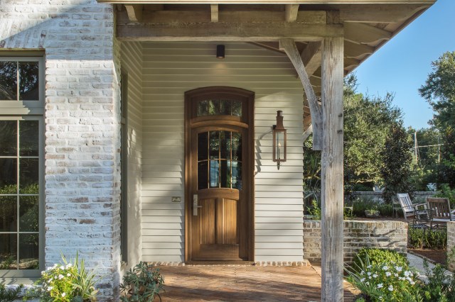 351 N Summit St_Web Res-4