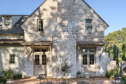 351 N Summit St_Web Res-5